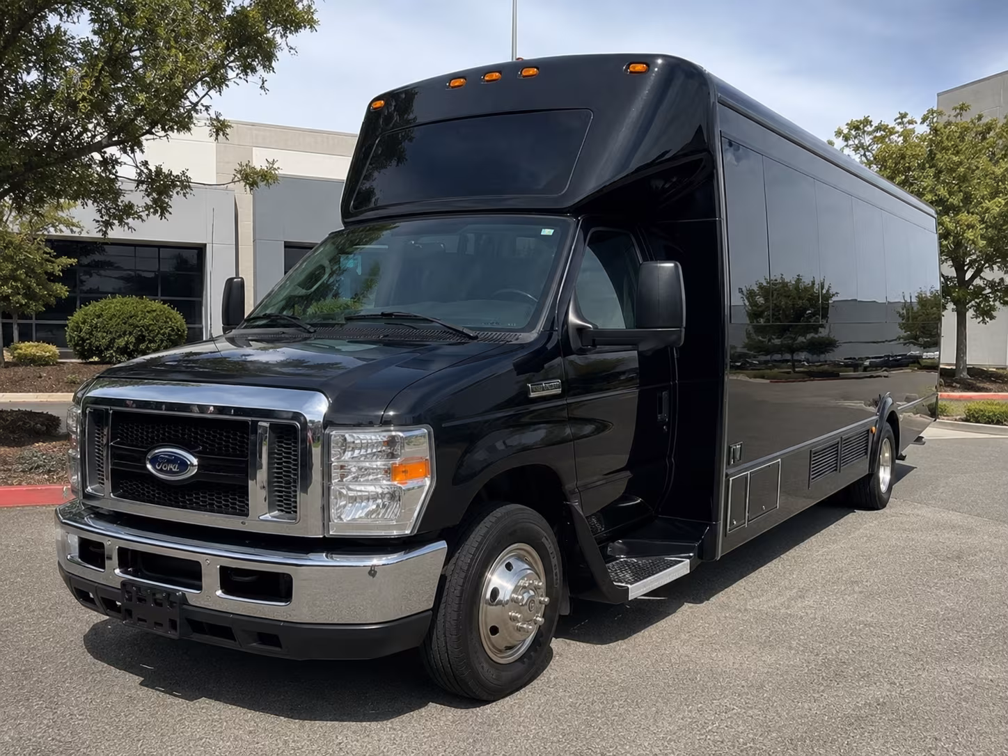 Orlando Prom & Homecoming Transportation group transportation